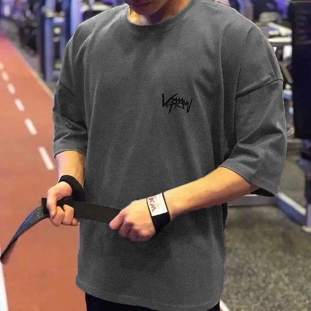 50 piece Custom Logo High Quality T shirt Heavyweight Gym Apparel with Solid Pattern and Comfortable Neck