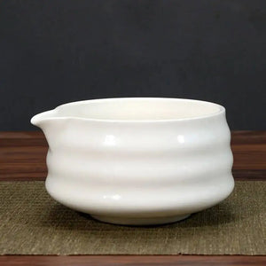 Large-Capacity Ceramic Matcha Bowl with Smooth Finish – Heat-Resistant, Ideal for Tea, Soup, Salads