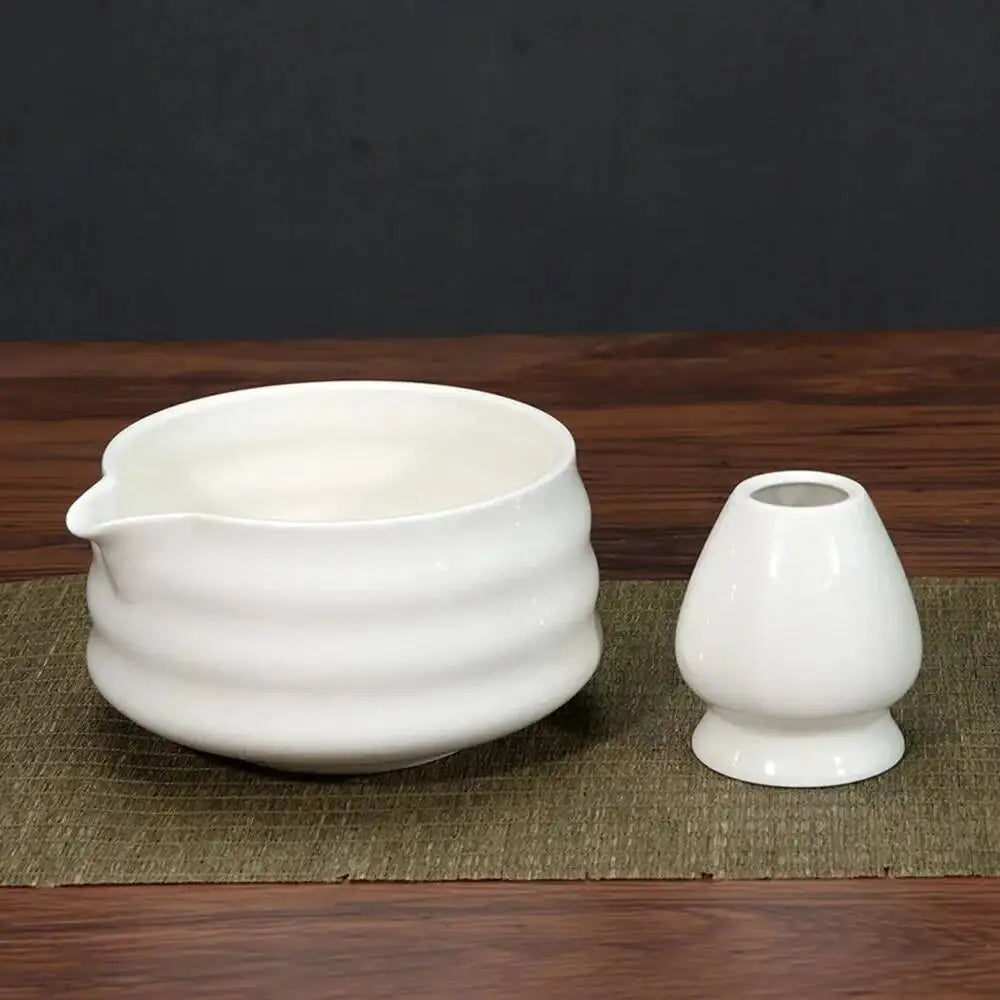 Large-Capacity Ceramic Matcha Bowl with Smooth Finish – Heat-Resistant, Ideal for Tea, Soup, Salads
